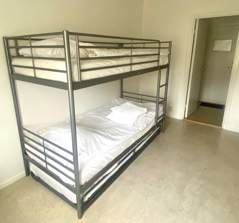 Gullringens Vaerdshus & Hotell Extérieur photo